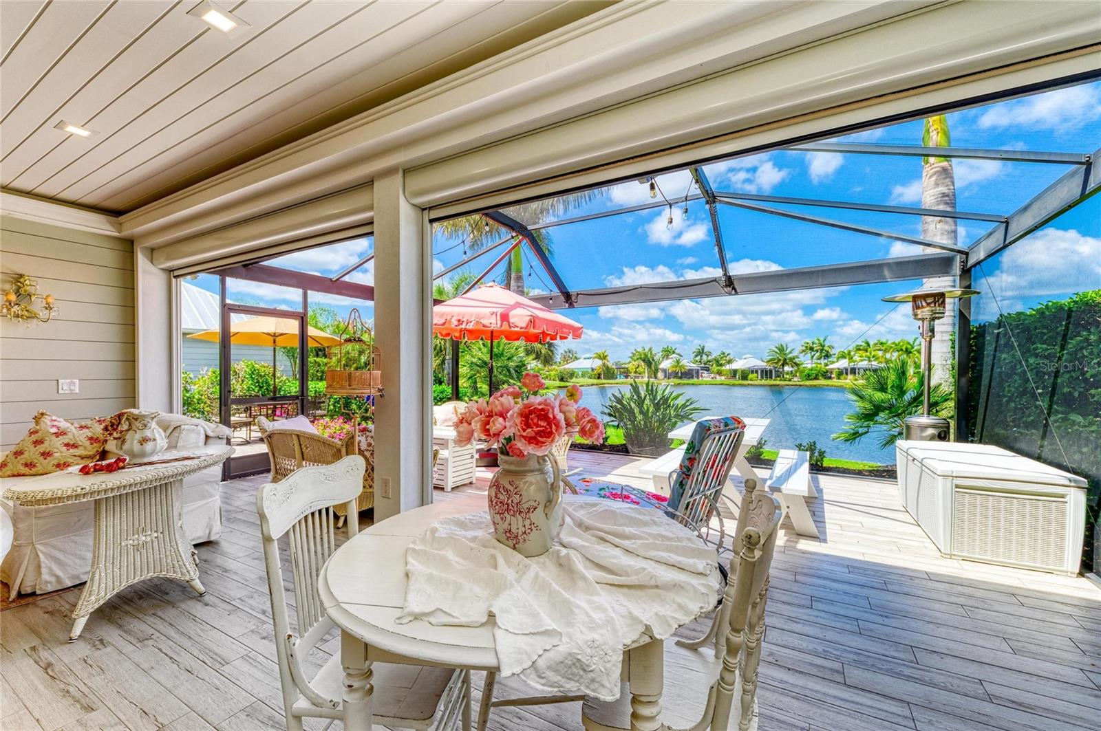 THORNTON CRK MOTORCOACH RESIDENCE - Residential