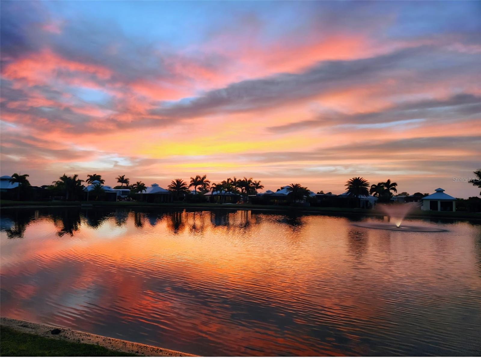 THORNTON CRK MOTORCOACH RESIDENCE - Residential