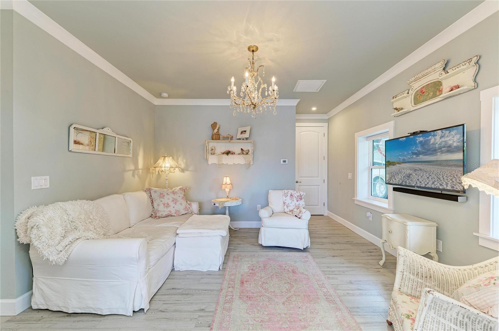 THORNTON CRK MOTORCOACH RESIDENCE - Residential