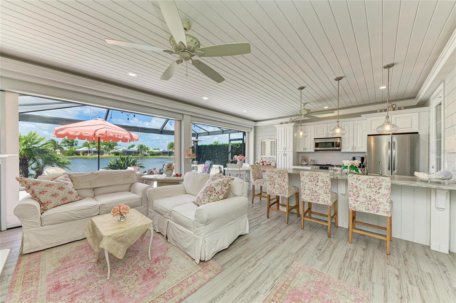 THORNTON CRK MOTORCOACH RESIDENCE - Residential