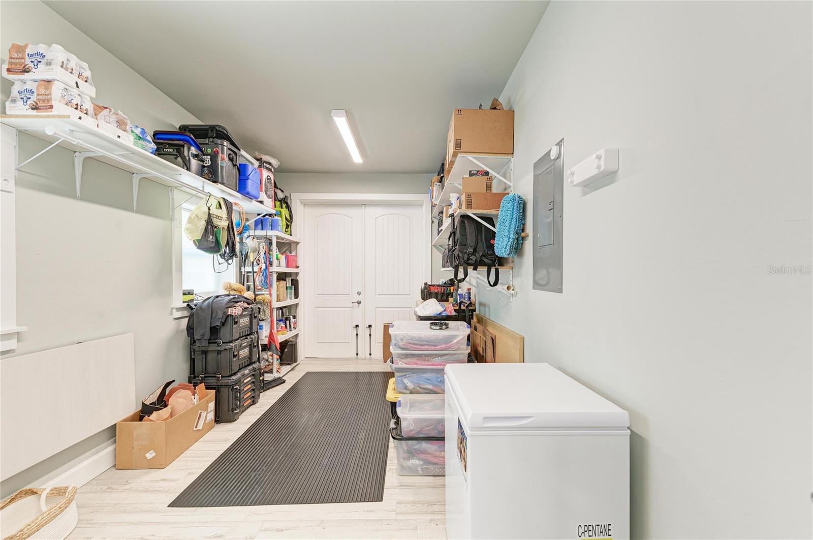 THORNTON CRK MOTORCOACH RESIDENCE - Residential