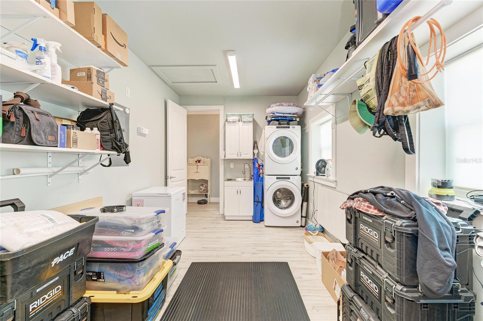 THORNTON CRK MOTORCOACH RESIDENCE - Residential