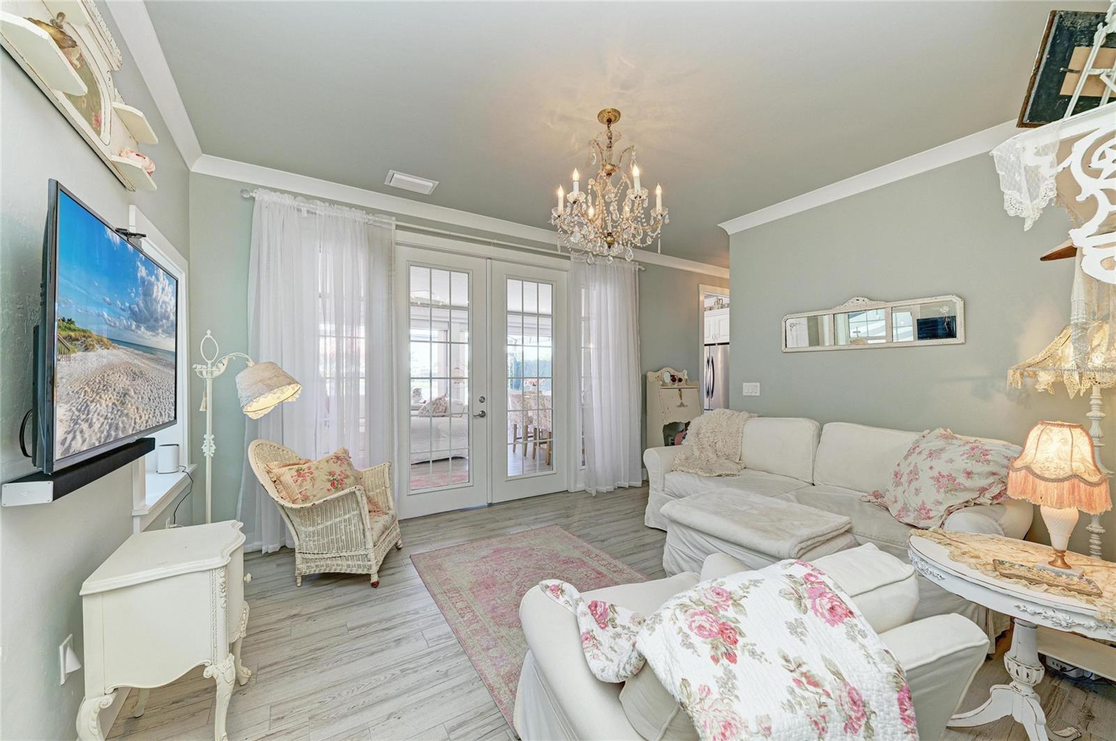 THORNTON CRK MOTORCOACH RESIDENCE - Residential