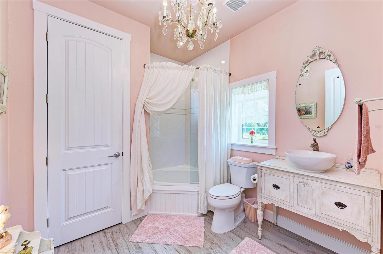 THORNTON CRK MOTORCOACH RESIDENCE - Residential