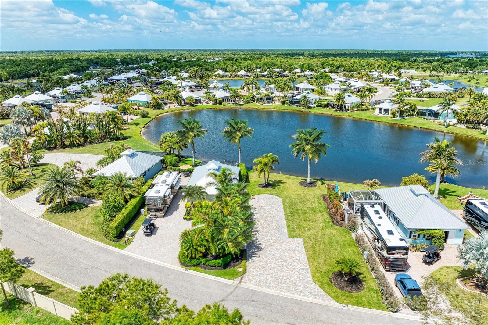 THORNTON CRK MOTORCOACH RESIDENCE - Residential