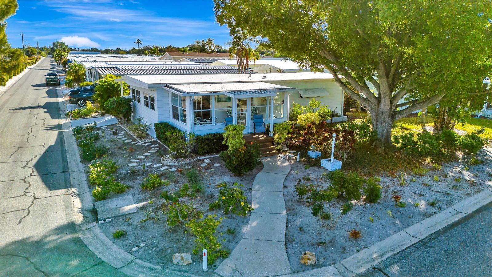 PALMA SOLA SHORES - Residential