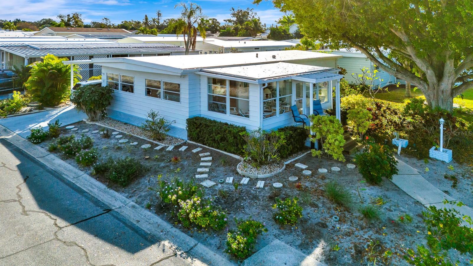 PALMA SOLA SHORES - Residential