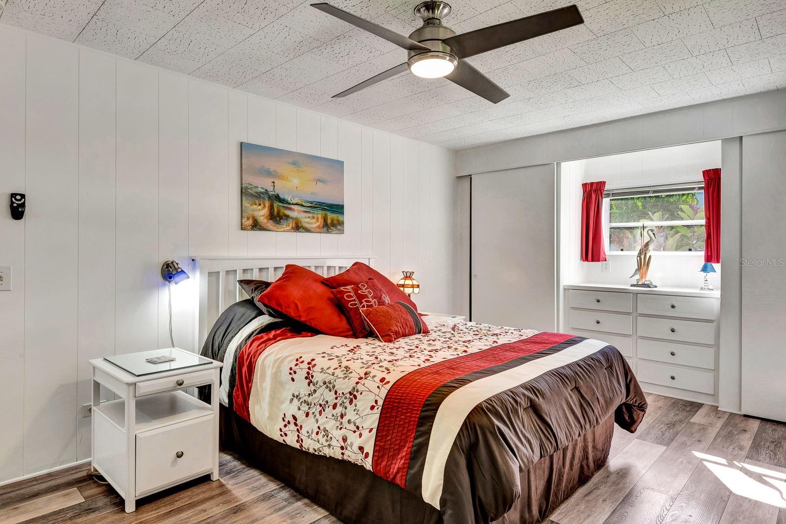 PALMA SOLA SHORES - Residential