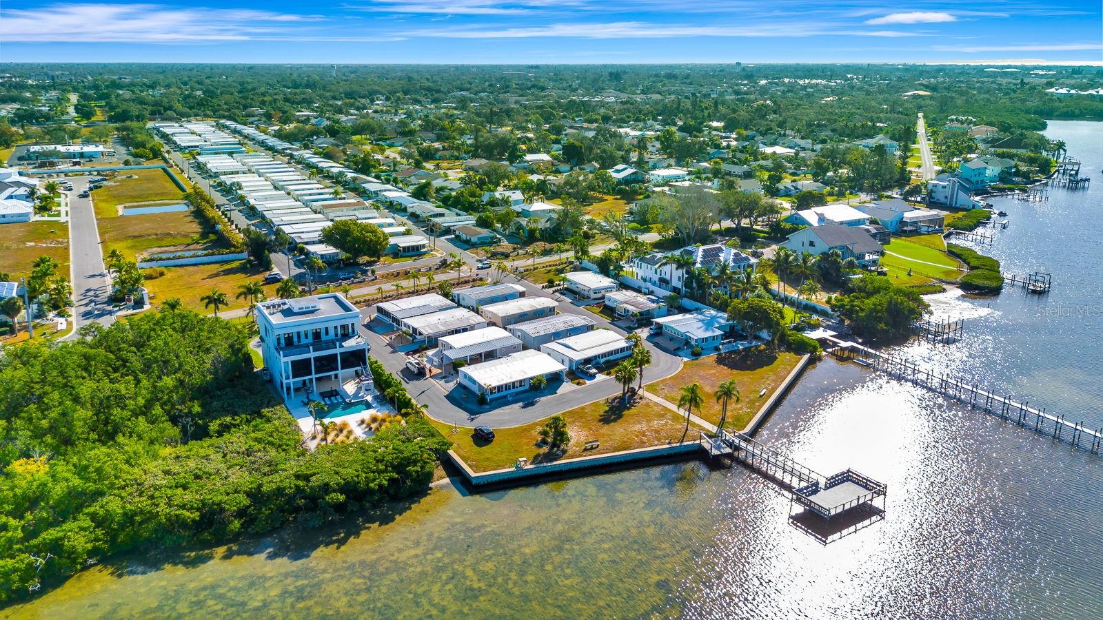 PALMA SOLA SHORES - Residential