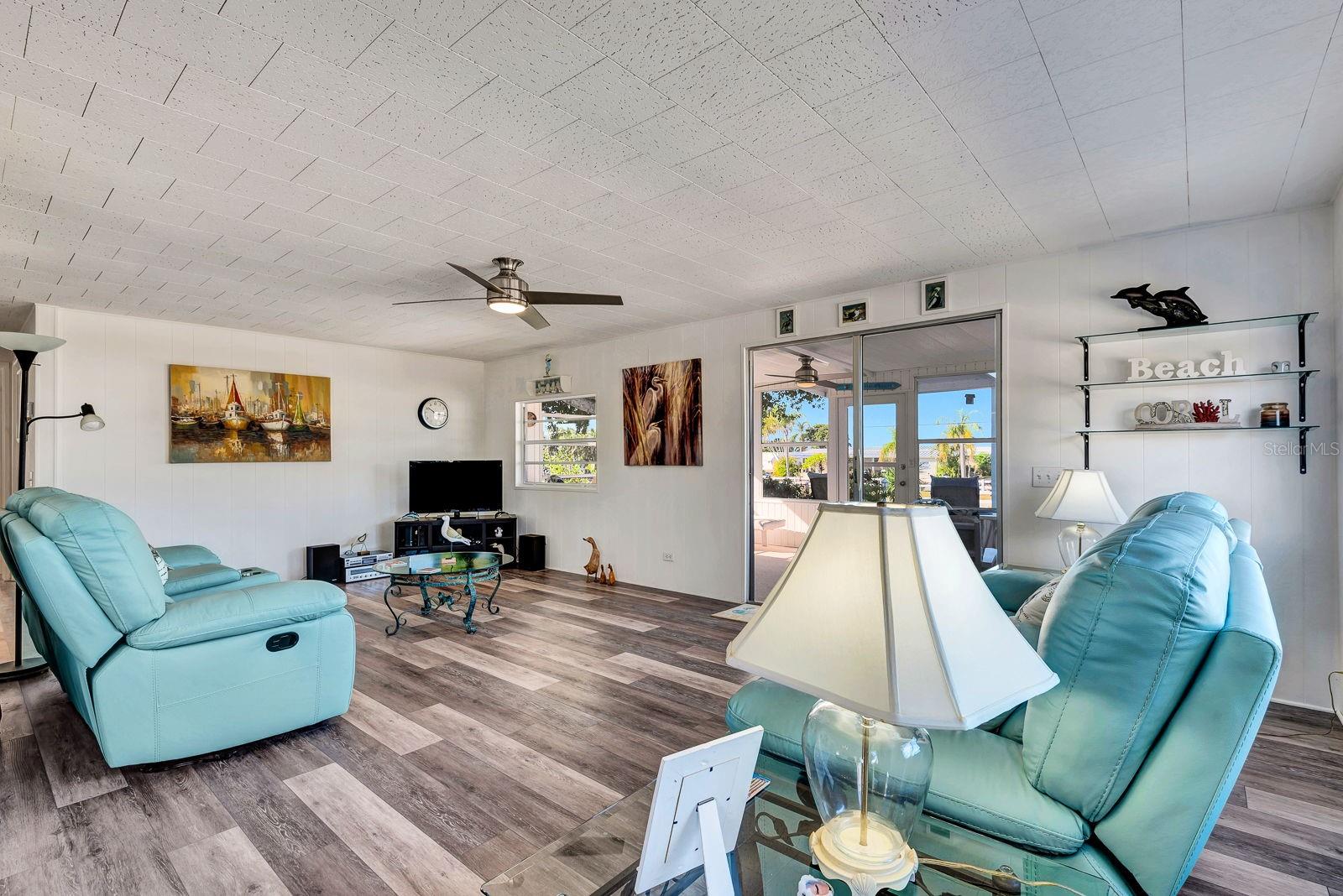 PALMA SOLA SHORES - Residential