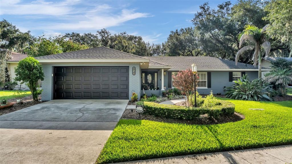 Photo of 121 Shadow Lane, Lakeland, FL 33813 (MLS # L4963668)