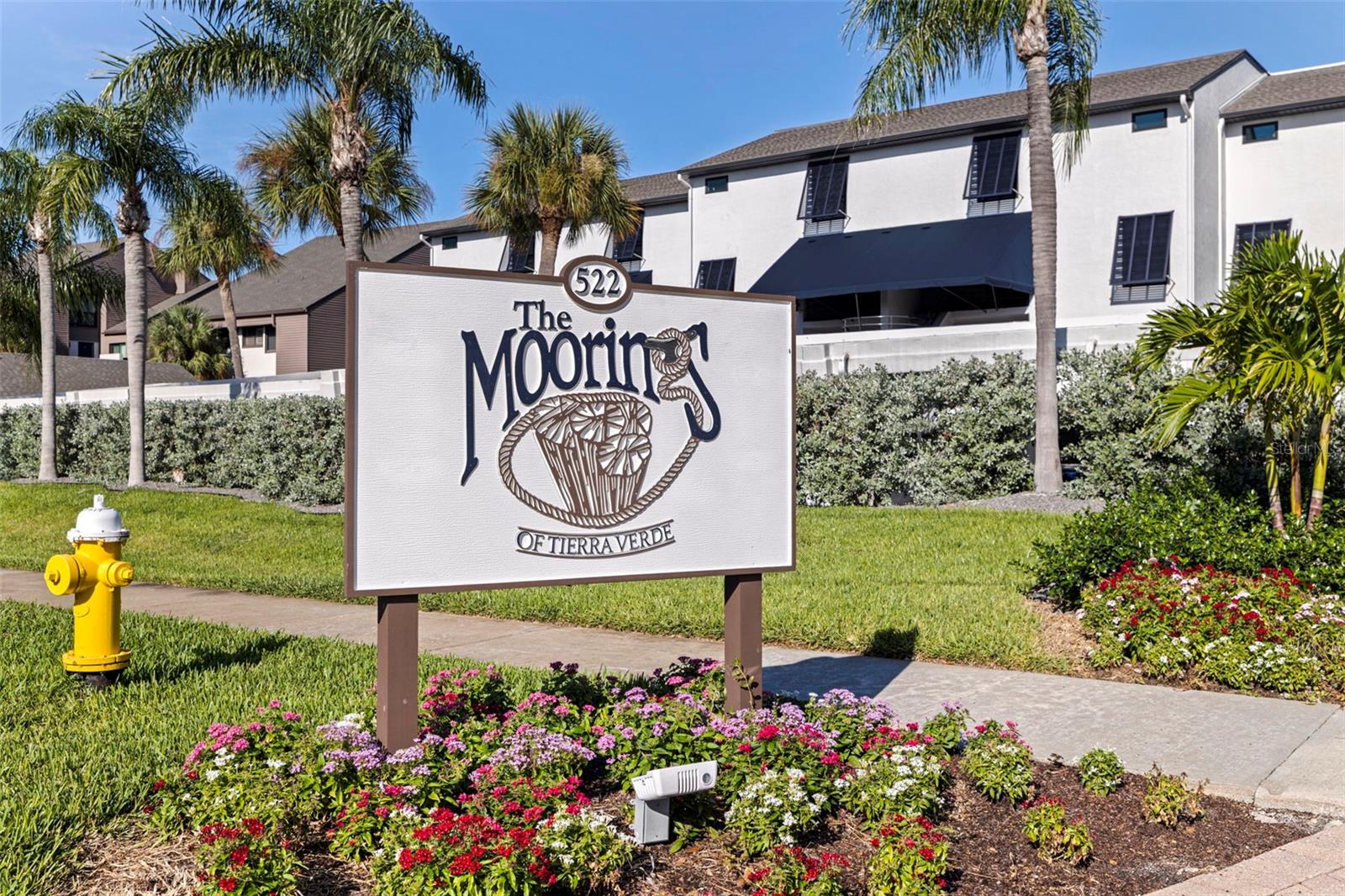 522 PINELLAS BAYWAY S 107
