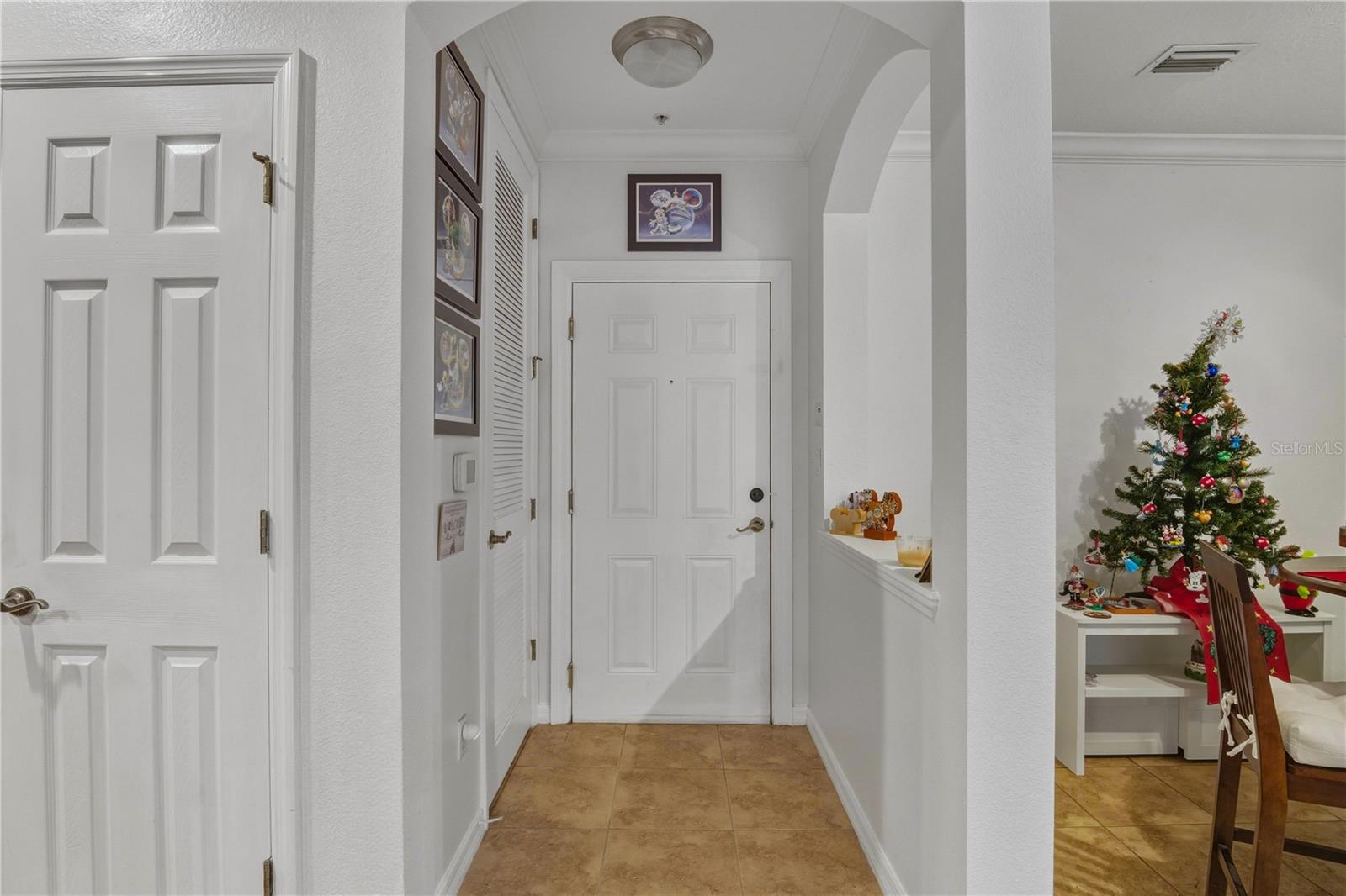 8180 BOAT HOOK LOOP 108/301