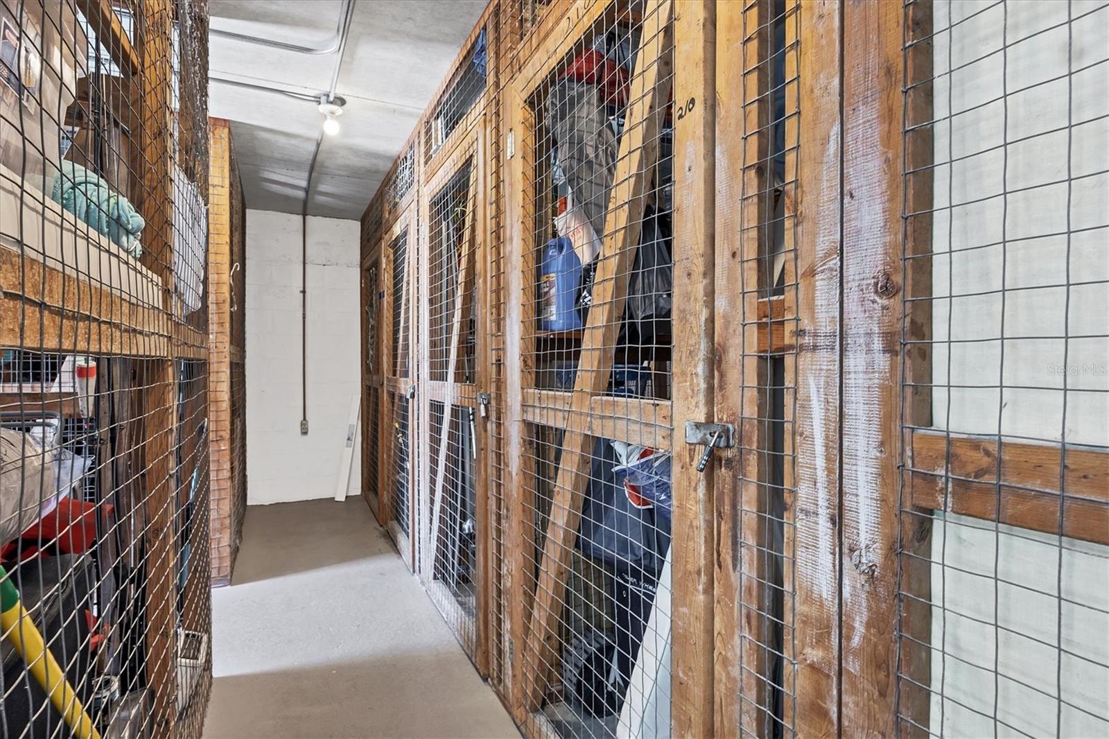 SIESTA HARBOR II - Residential