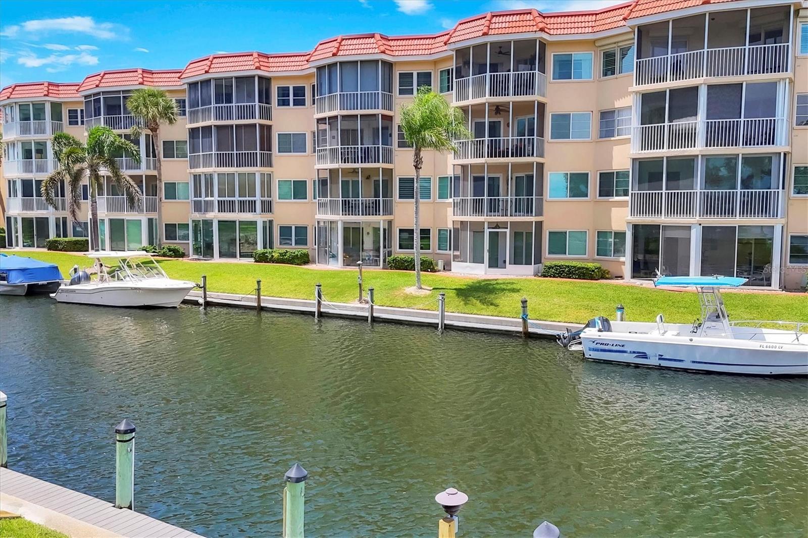 SIESTA HARBOR II - Residential