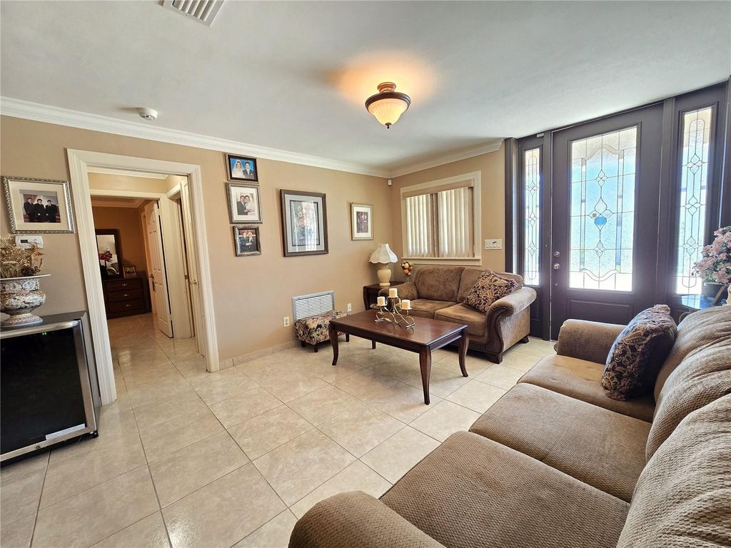 Photo of 514 Brandon Avenue, Clearwater, FL 33765 (MLS # TB8458047)