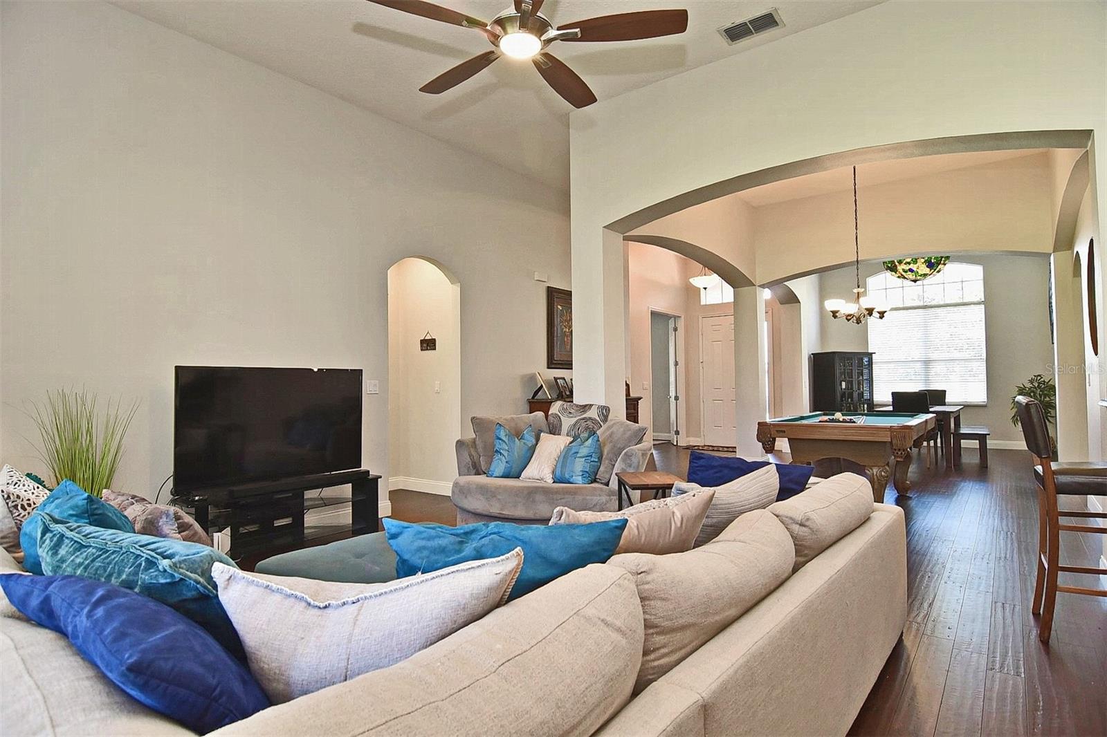 BUCKINGHAM ESTATES PH 3 & 4 - Residential Lease