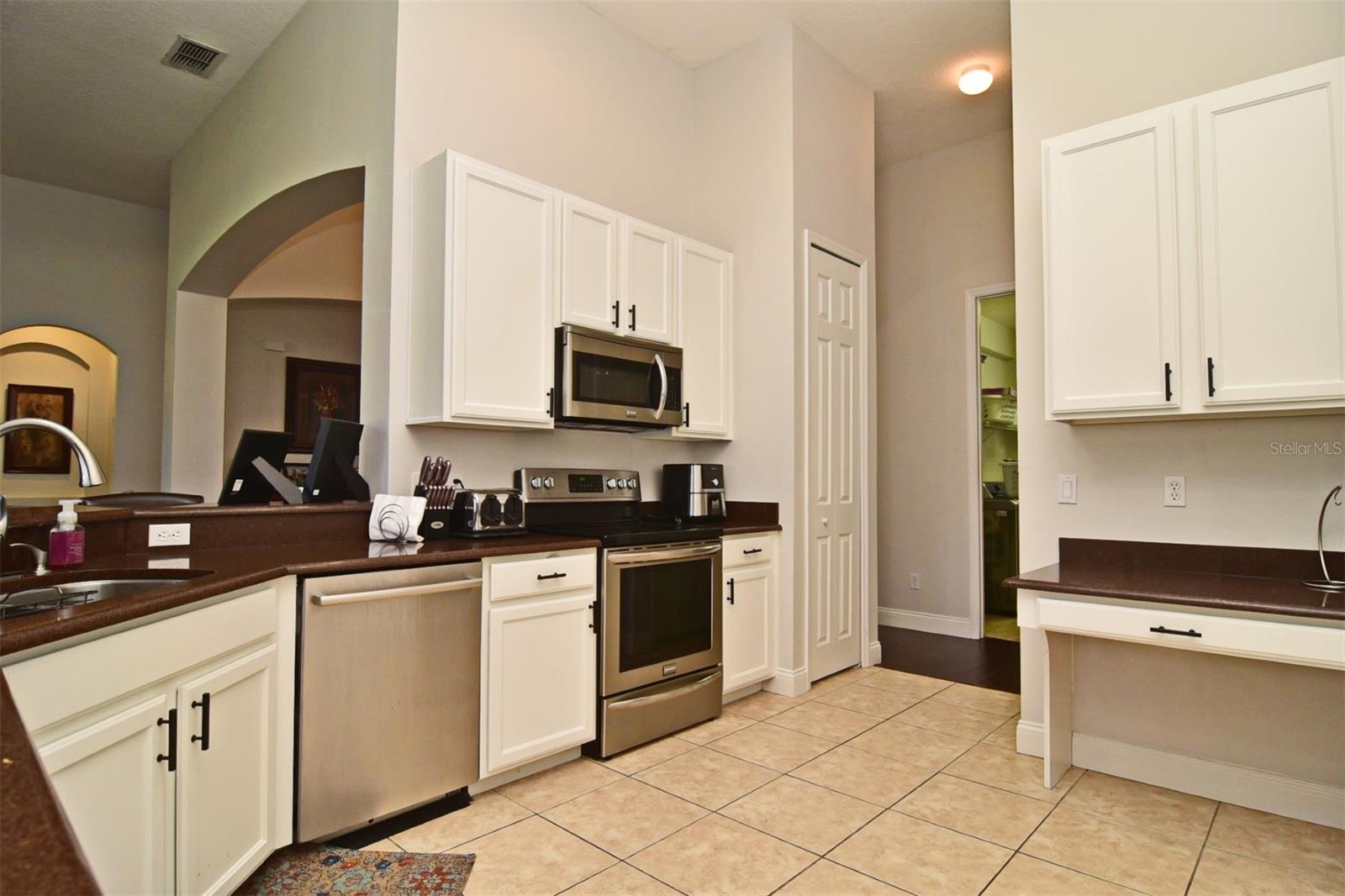 BUCKINGHAM ESTATES PH 3 & 4 - Residential Lease