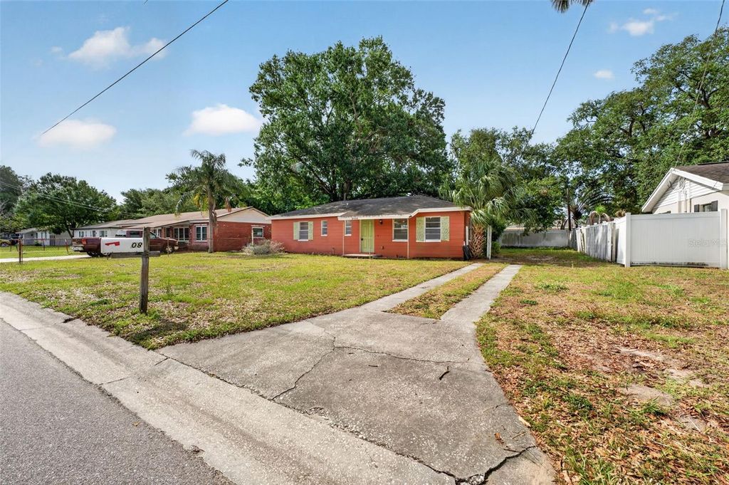 Photo of 3908 W Leila Avenue, Tampa, FL 33616 (MLS # N6144215)