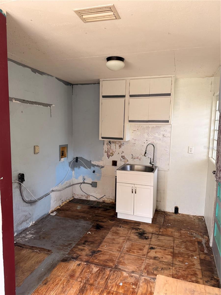 J FITCH WALKER SUB HOLLY HILL - Residential