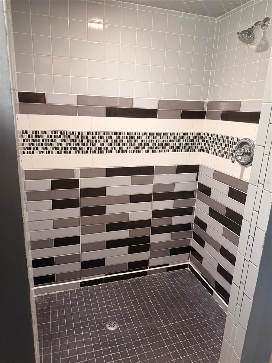 J FITCH WALKER SUB HOLLY HILL - Residential