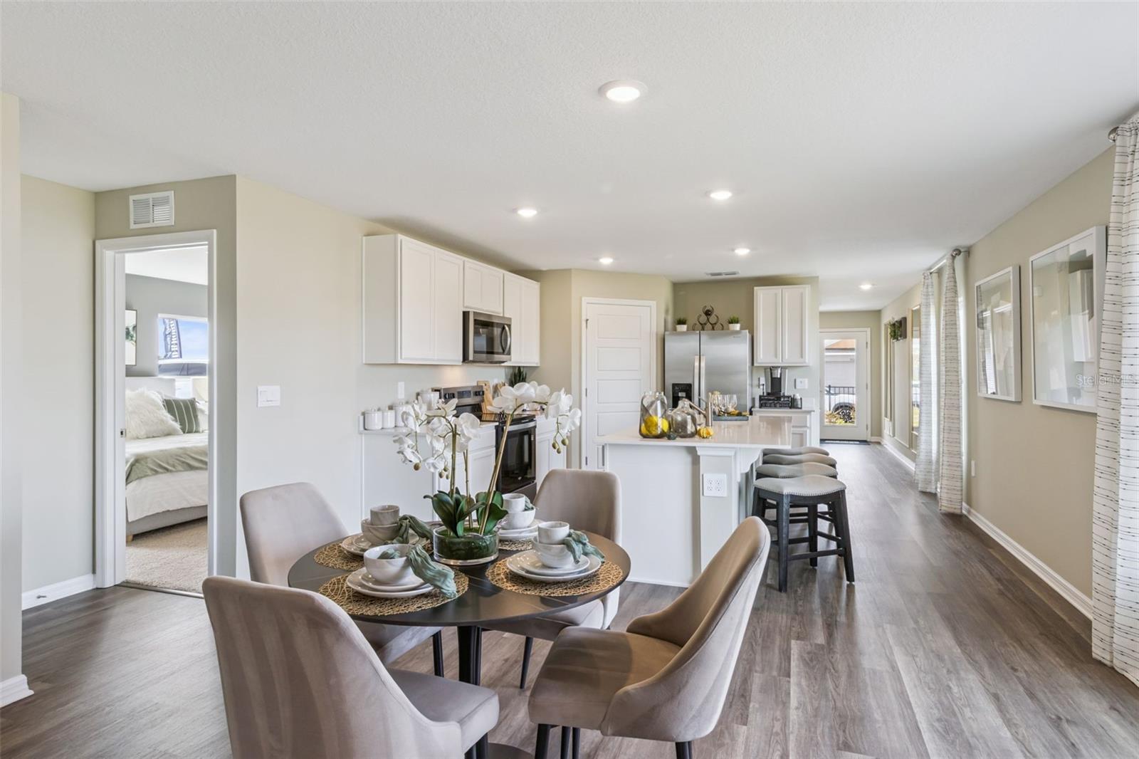 AVALON PARK TAVARES - Residential