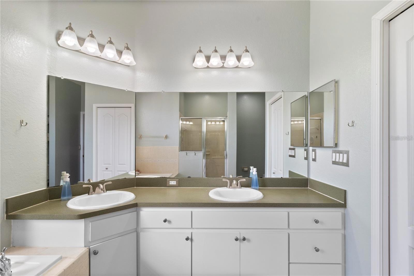 OAK PRESERVE PH 02 - Residential