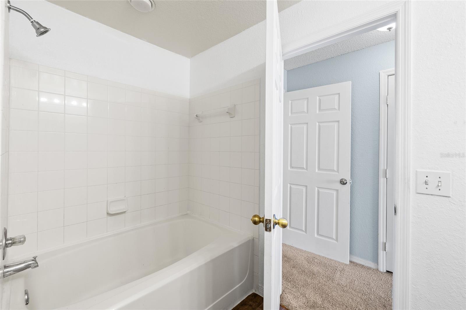 THE ENCLAVE AT RICHMOND PLACE - Residential