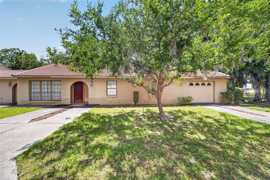 Photo of 1820 SW 35th Avenue, Ocala, FL 34474 (MLS # OM725276)