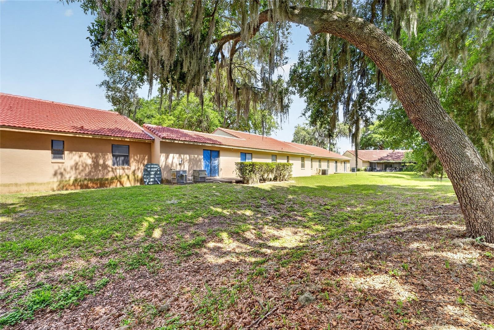 PADDOCK VILLAS - Residential