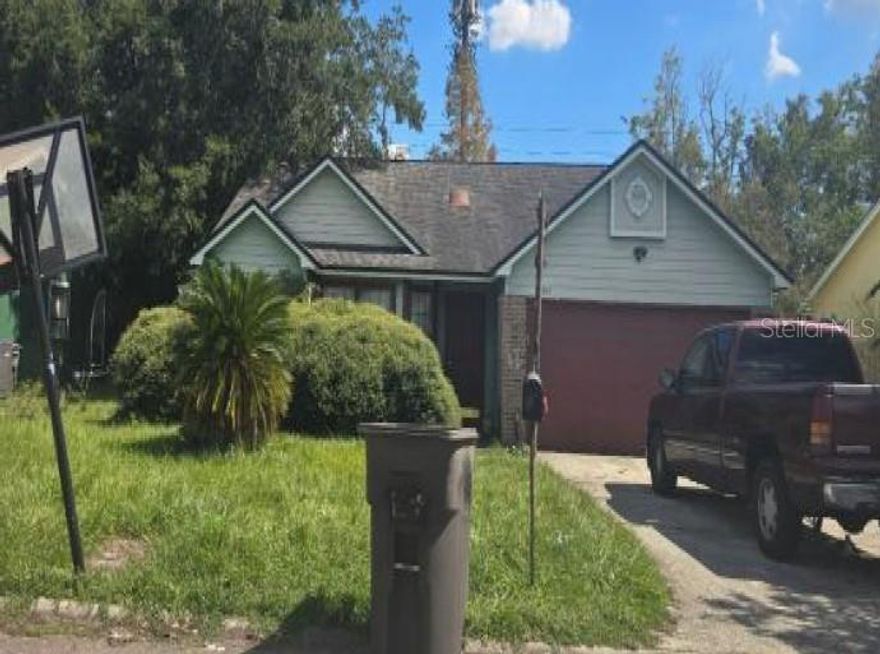 Auction Property. AUCTION. This 3 bed 2 bath ranch home is located in a sought after Jacksonville community and is offered at a great price. Property is sold as-is with NO property disclosure or inspection reports, NO interior photos, NO lease in place, NO ACCESS - the seller does not represent or guarantee occupancy status. DO NOT SHOW-uncooperative occupant. "As is" cash only sale-Call 855-882-1314.  See HUBZU.COM to place an offer, for fee details, and availability.