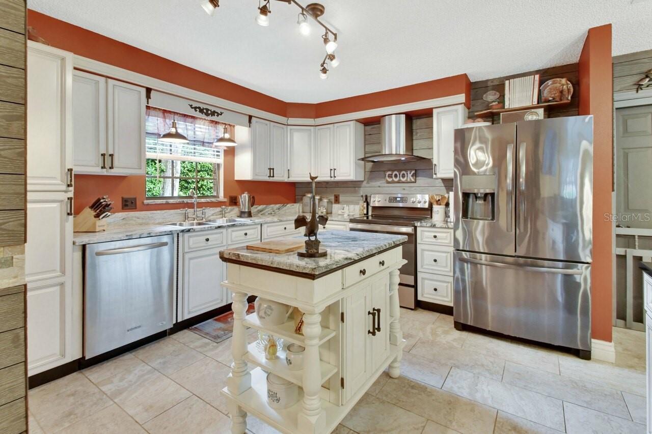 535 BLACK IRONWOOD DRIVE