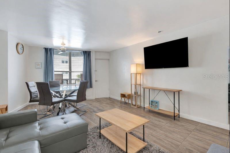 313 S ATLANTIC AVENUE 320/322