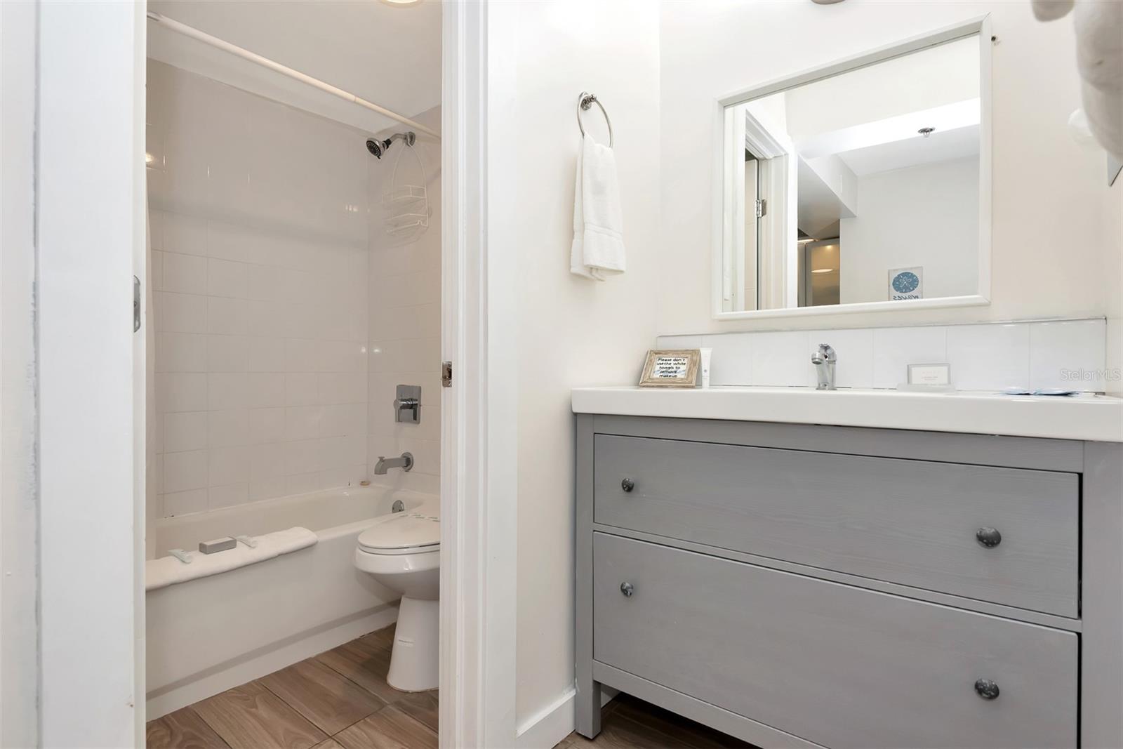 FOUNTAIN BEACH RESORT CONDO - Residential