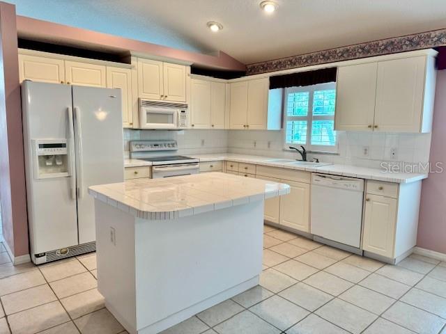 MISTY CREEK - Residential