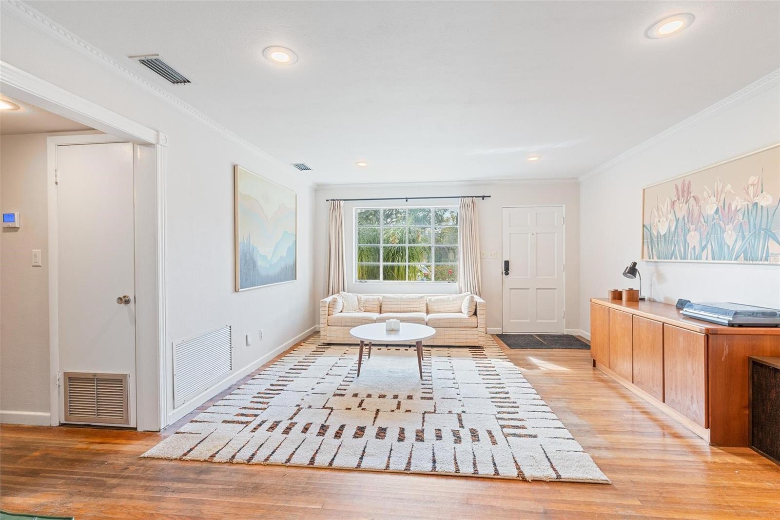 1617 CAMPBELL AVENUE