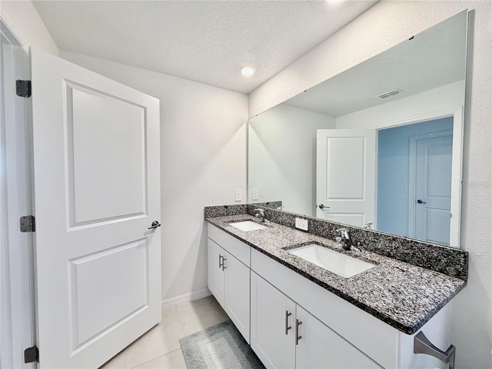 SOUTH SHORE POINTE - Residential Lease