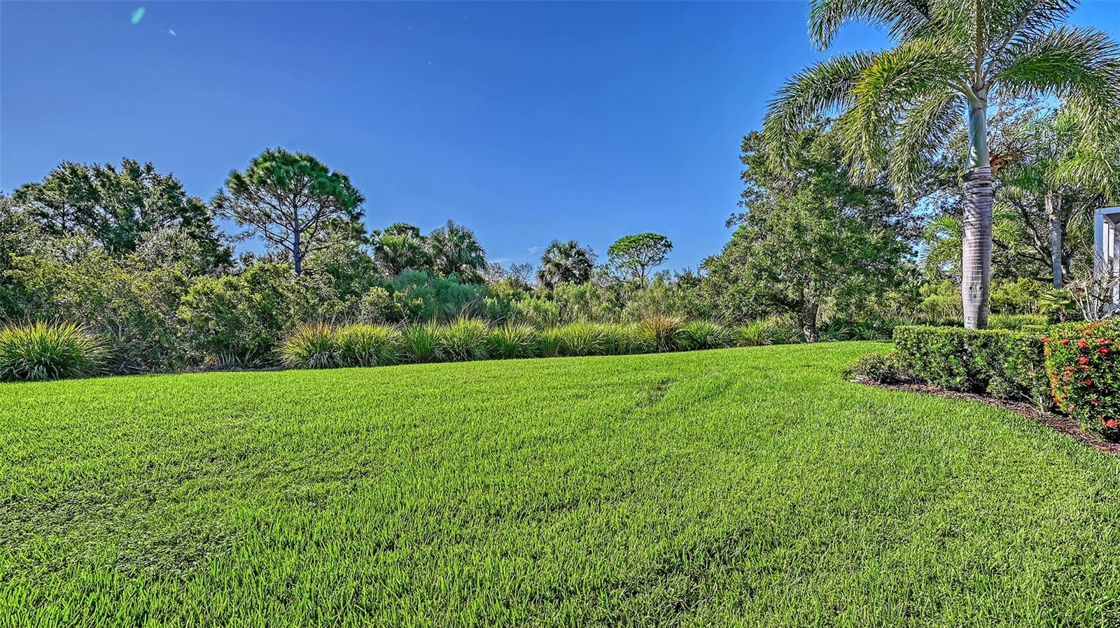 VILLAGEWALK - Residential