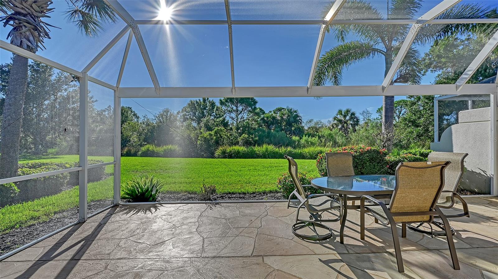 VILLAGEWALK - Residential