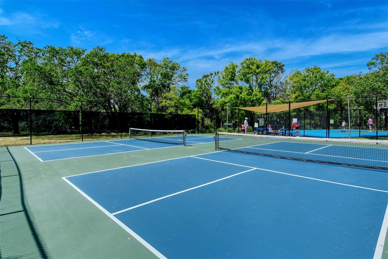 VILLAGEWALK - Residential