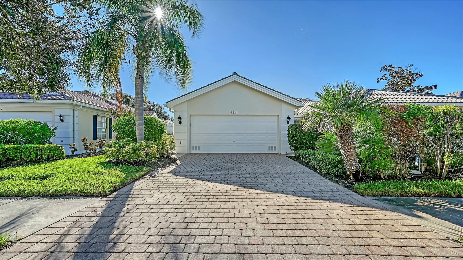 VILLAGEWALK - Residential