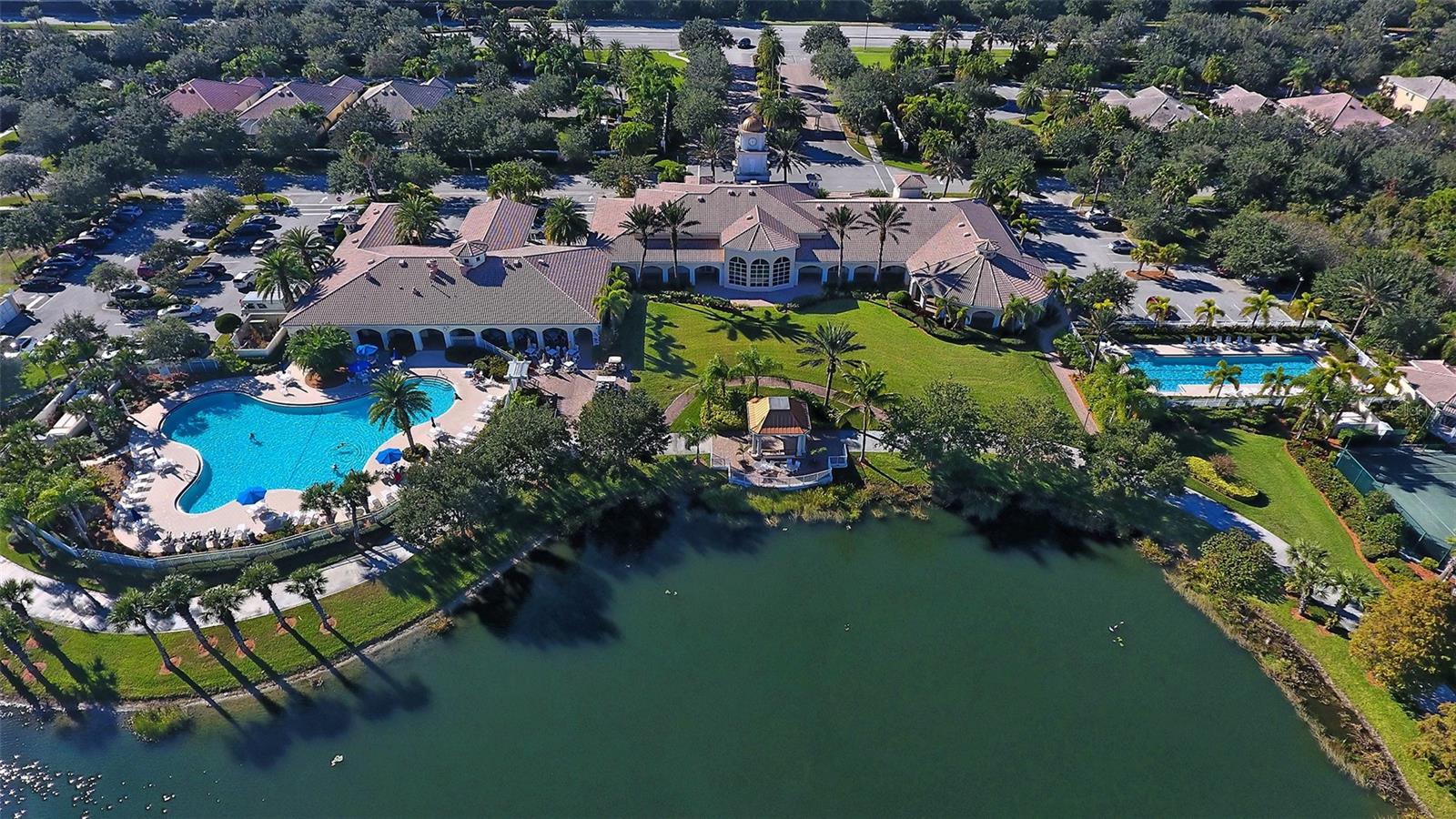 VILLAGEWALK - Residential