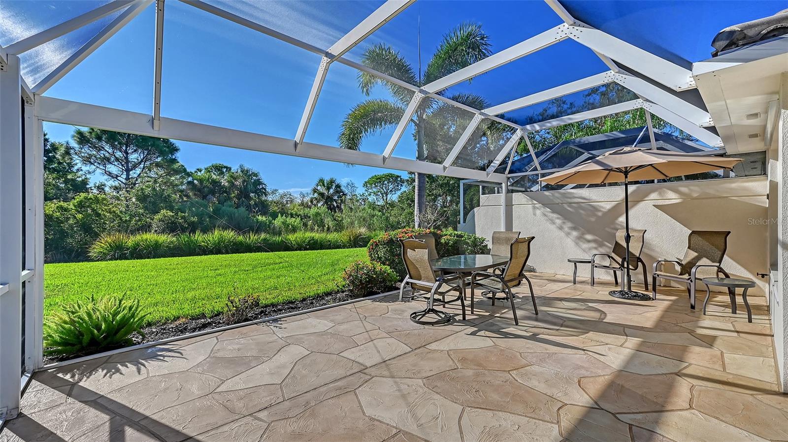 VILLAGEWALK - Residential