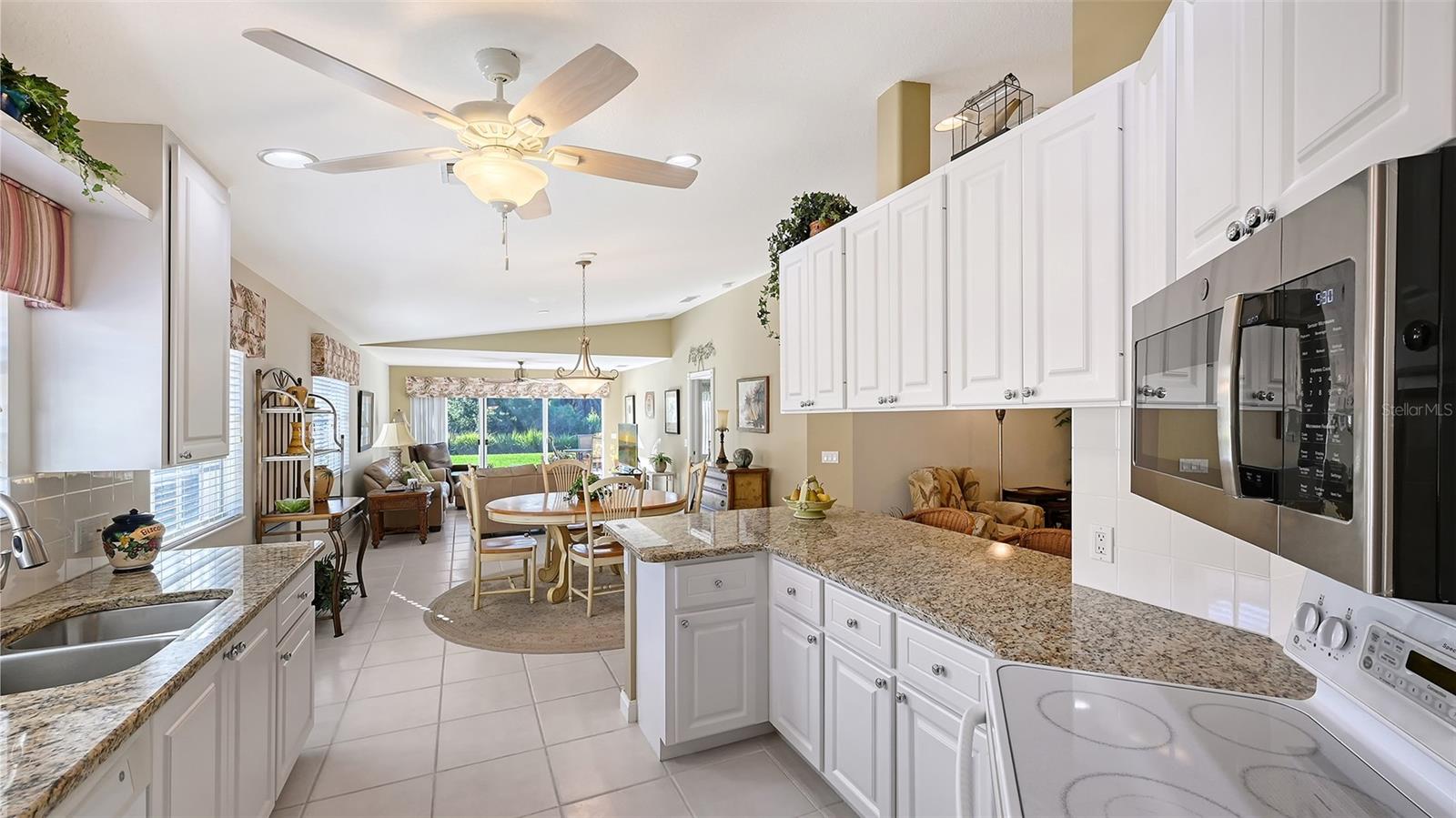 VILLAGEWALK - Residential