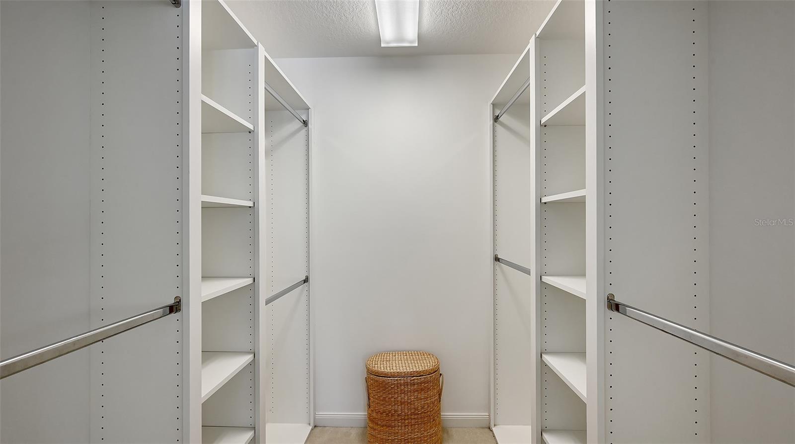 VILLAGEWALK - Residential