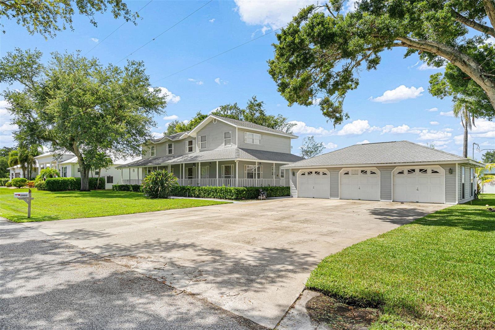 2002 8TH STREET W, PALMETTO, FL, 34221 3 2002 8TH STREET W