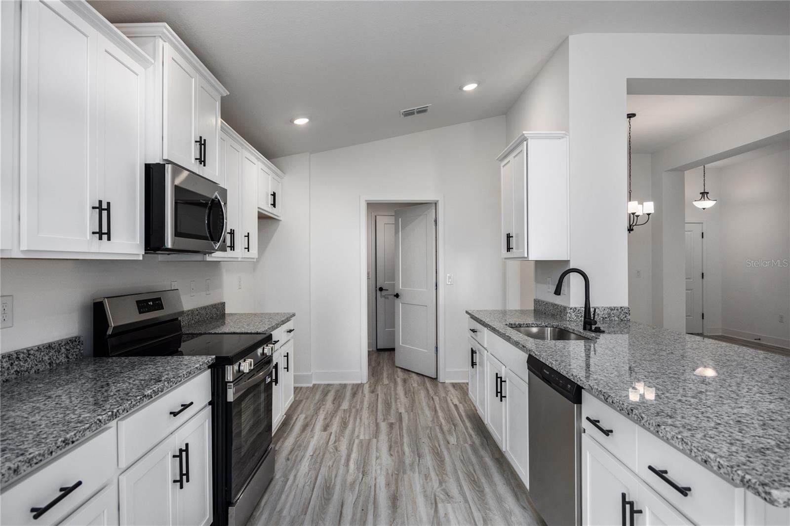 COUNTRY WAY SOUTH-PHASE 2 - Residential