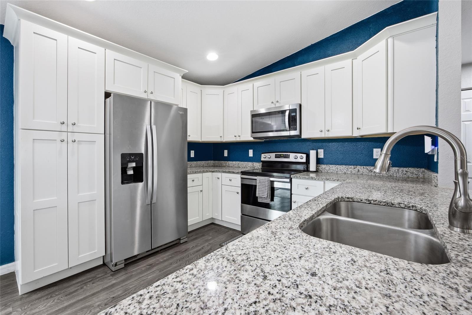 SILVER SPGS SHORES 44 - Residential