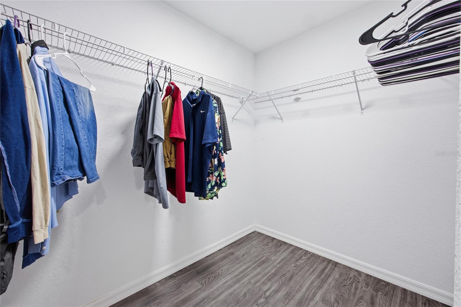 SILVER SPGS SHORES 44 - Residential