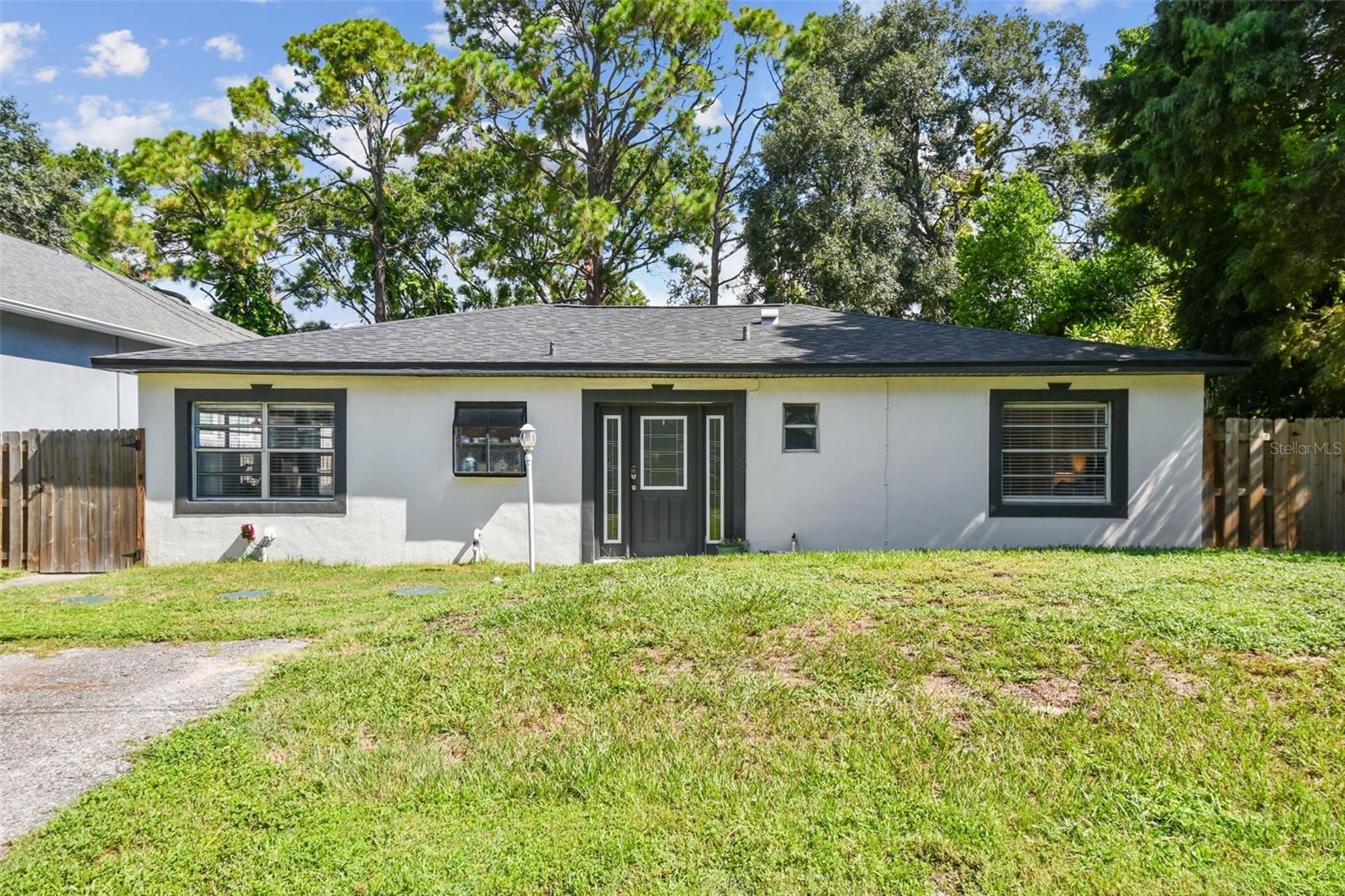 Beautifully Renovated Home with Income Opportunity Near Downtown Tampa & the Airport!
Welcome to this charming 3-bedroom, 2-bathroom home that’s been completely renovated from top to bottom! Featuring a brand-new roof, all-new appliances, and modern finishes throughout, this cozy residence blends comfort with style.
The home also includes a 1-bedroom, 1-bath apartment with its own private entrance, perfect for guests, extended family, or generating rental income.
Step outside and enjoy the spacious backyard, offering plenty of room for outdoor entertaining, gardening, or simply relaxing in the Florida sunshine.
Located just minutes from downtown Tampa, the airport, shopping, dining, and entertainment, this property combines convenience with charm.
Whether you’re looking for your forever home or an investment opportunity, this one has it all!